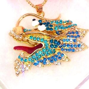 "THE GOOD LUCK DRAGON!" BEAUTIFUL BLUE RHINESTONE DRAGON NECKLACE NEW!